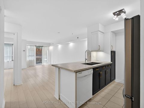Photo 10 at 224 - 35 Saranac Boulevard, Lawrence, Toronto