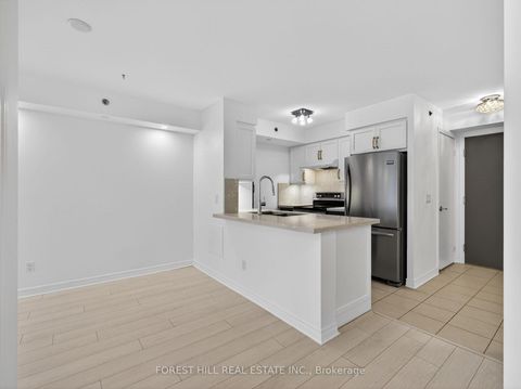Photo 14 at 224 - 35 Saranac Boulevard, Lawrence, Toronto