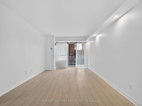 Photo 18 at 224 - 35 Saranac Boulevard, Lawrence, Toronto