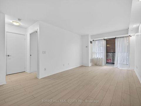 Photo 19 at 224 - 35 Saranac Boulevard, Lawrence, Toronto