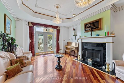 Photo 12 at 220 Walmer Road, Casa Loma, Toronto