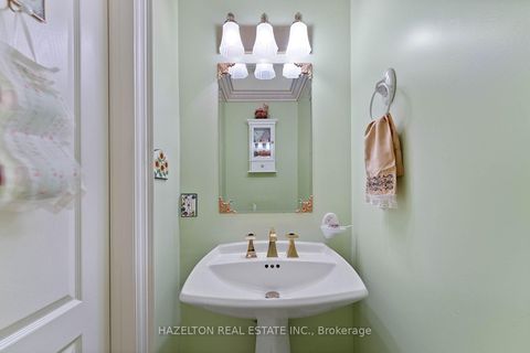 Photo 19 at 220 Walmer Road, Casa Loma, Toronto