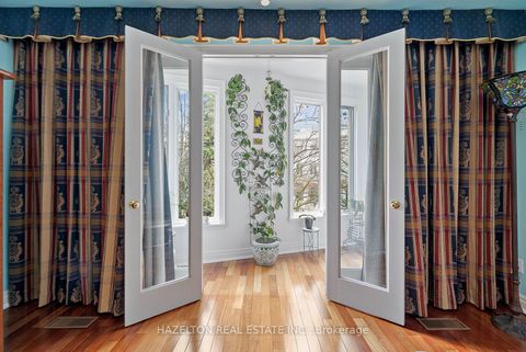 Photo 25 at 220 Walmer Road, Casa Loma, Toronto