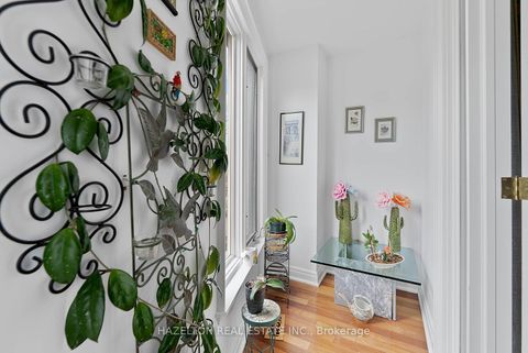 Photo 26 at 220 Walmer Road, Casa Loma, Toronto