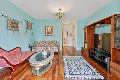 Photo 27 at 220 Walmer Road, Casa Loma, Toronto
