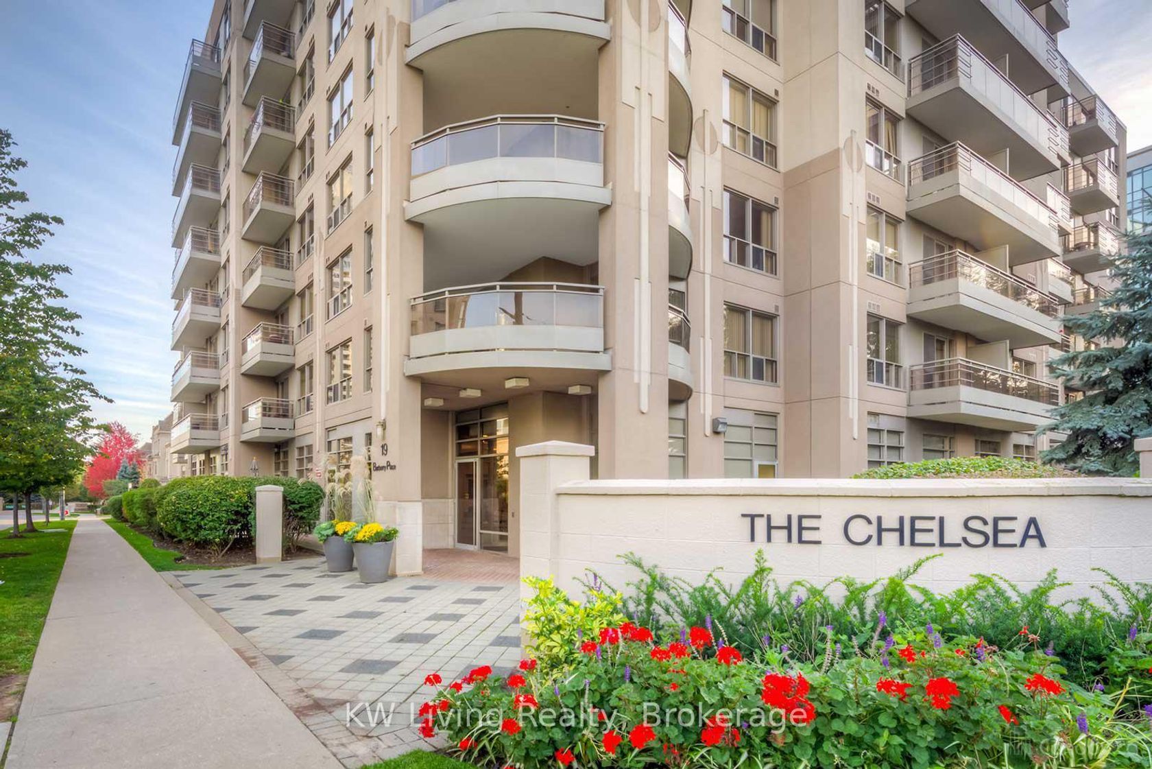 204 - 19 Barberry Place, Bayview Village, Toronto 