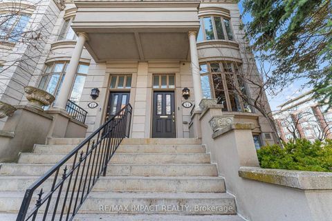 Photo 2 at 13 - 260 Russell Hill Road, Casa Loma, Toronto