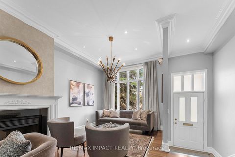 Photo 3 at 13 - 260 Russell Hill Road, Casa Loma, Toronto