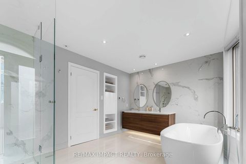 Photo 27 at 13 - 260 Russell Hill Road, Casa Loma, Toronto