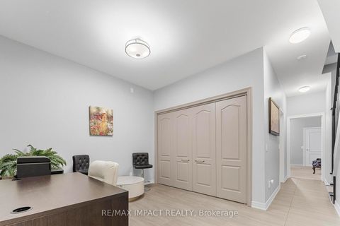 Photo 39 at 13 - 260 Russell Hill Road, Casa Loma, Toronto