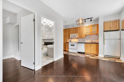 Photo 13 at 207 - 70 Alexander Street, Yonge Corridor, Toronto