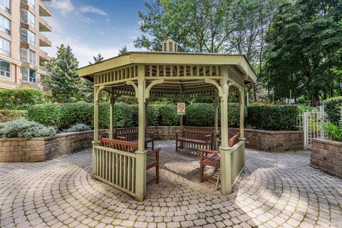 Photo 7 at 202 - 11 Thorncliffe Park Drive, Thorncliffe Park, Toronto