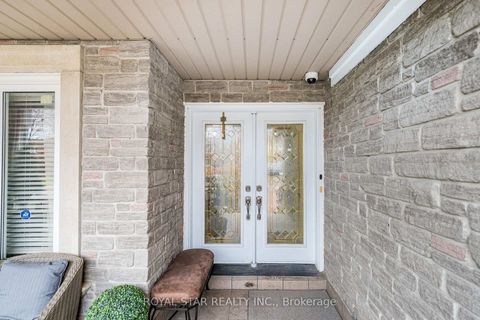 Photo 6 at 40 Oakdale Road, Maple, Vaughan
