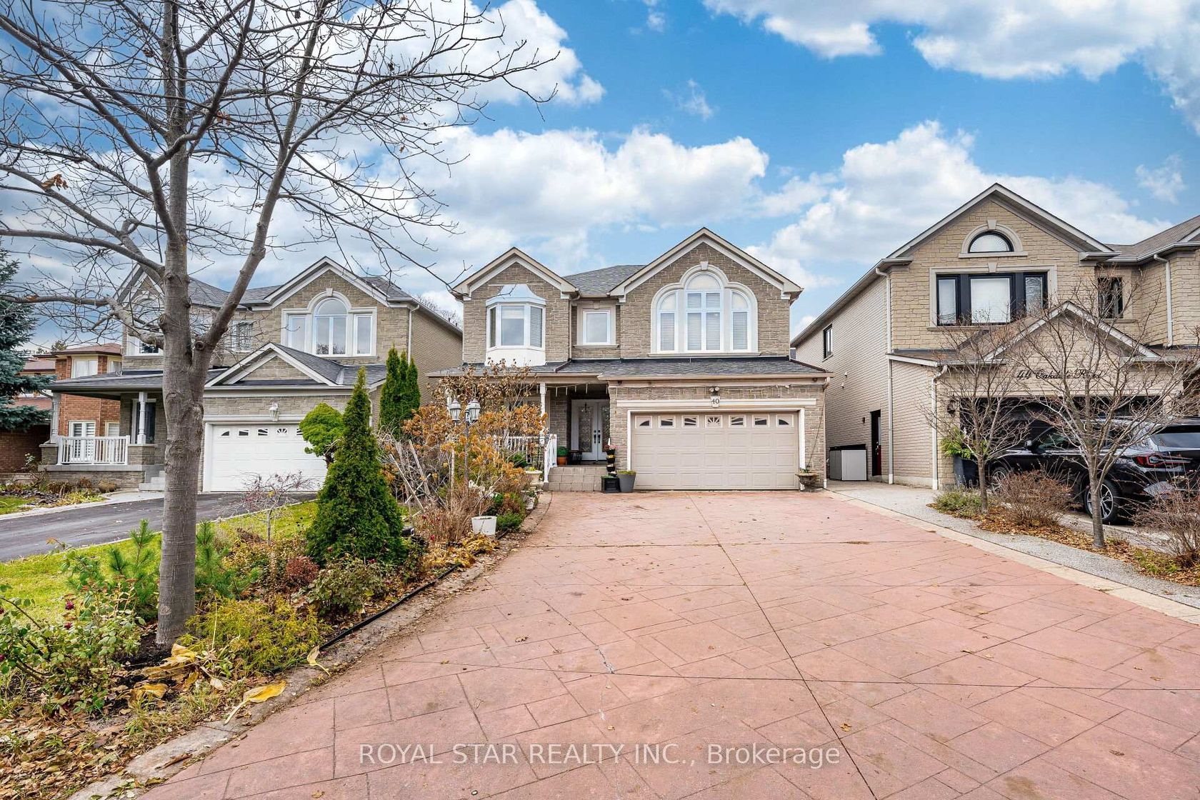 40 Oakdale Road, Maple, Vaughan photo number 2