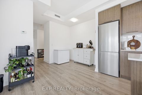 Photo 11 at 404 - 25 neighbourhood Lane, Queensway, Toronto
