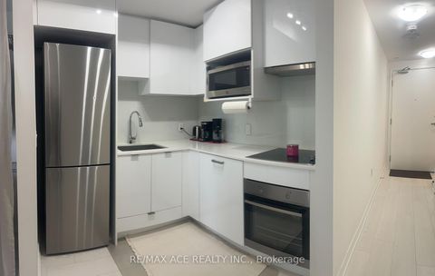 Photo 2 at 2314 - 195 Redpath Avenue, Mount Pleasant West, Toronto