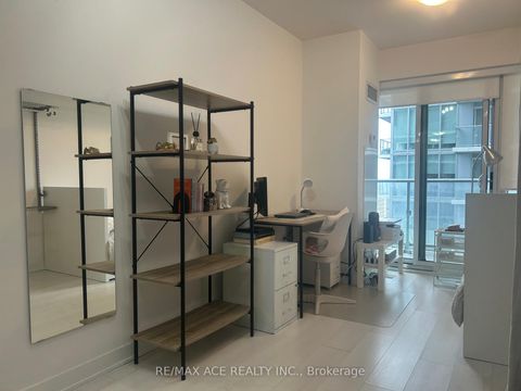 Photo 3 at 2314 - 195 Redpath Avenue, Mount Pleasant West, Toronto