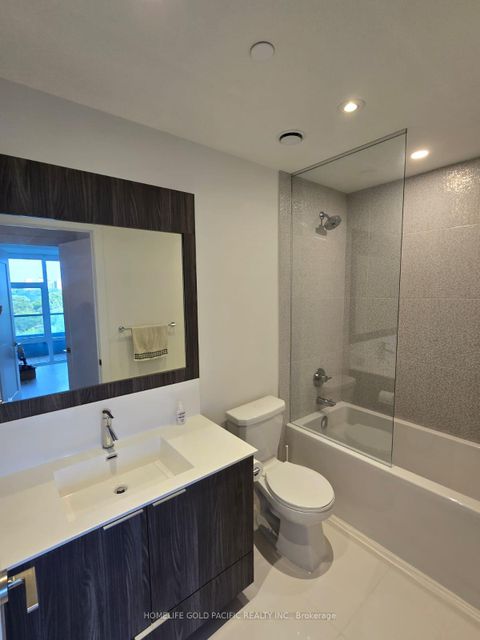 Photo 9 at 1136 - 25 Adra Grado Way, Bayview Village, Toronto