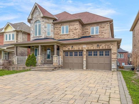 Photo 1 at 1383 Dallman Street, Lefroy, Innisfil