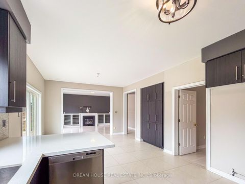 Photo 5 at 1383 Dallman Street, Lefroy, Innisfil