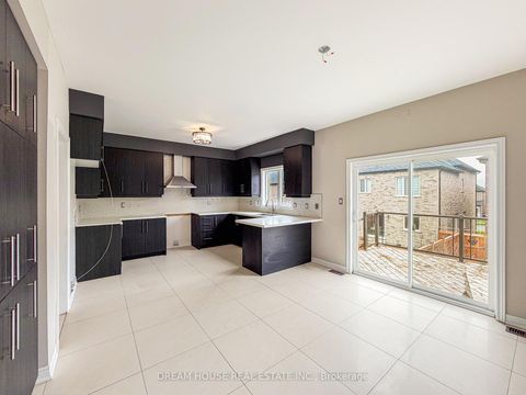 Photo 6 at 1383 Dallman Street, Lefroy, Innisfil
