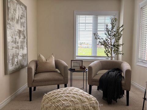 Photo 4 at 495 Mearns Avenue, Bowmanville, Clarington