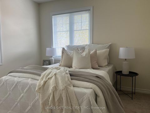 Photo 8 at 495 Mearns Avenue, Bowmanville, Clarington