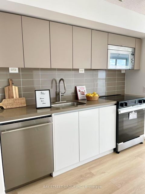 Photo 2 at 2908 - 75 Queens Wharf Road, Waterfront Communities C1, Toronto