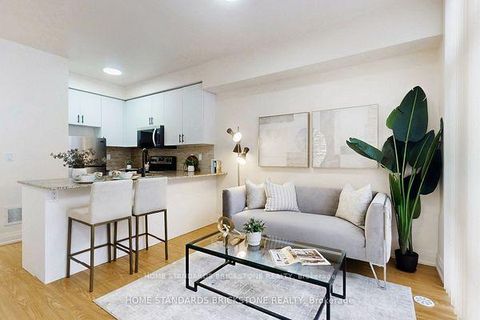 Photo 1 at 53 - 19 Eldora Avenue, Newtonbrook West, Toronto