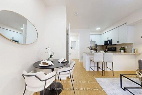 Photo 9 at 53 - 19 Eldora Avenue, Newtonbrook West, Toronto