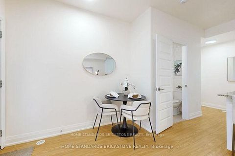 Photo 11 at 53 - 19 Eldora Avenue, Newtonbrook West, Toronto