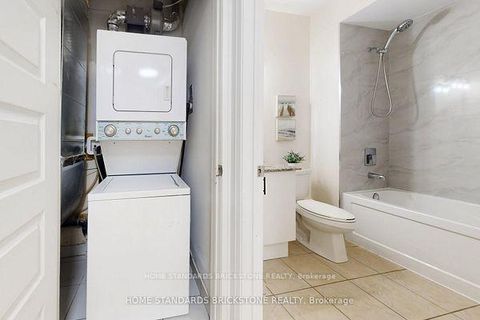 Photo 21 at 53 - 19 Eldora Avenue, Newtonbrook West, Toronto