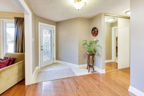 Photo 3 at 96 Brookmill Drive, Brownridge, Vaughan