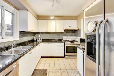Photo 8 at 96 Brookmill Drive, Brownridge, Vaughan
