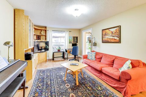 Photo 14 at 96 Brookmill Drive, Brownridge, Vaughan