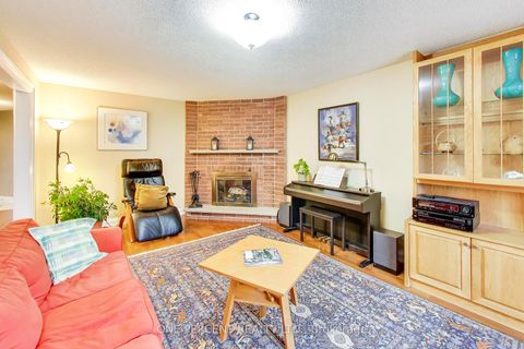 Photo 15 at 96 Brookmill Drive, Brownridge, Vaughan