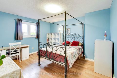 Photo 24 at 96 Brookmill Drive, Brownridge, Vaughan