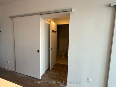 Photo 3 at 3205 - 1 Bloor Street E, Yonge Corridor, Toronto