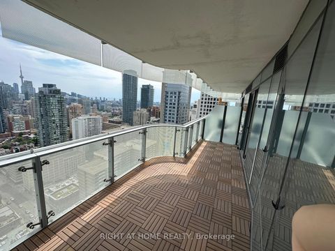 Photo 11 at 3205 - 1 Bloor Street E, Yonge Corridor, Toronto