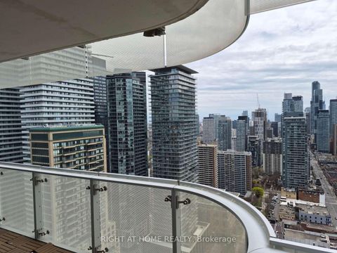Photo 14 at 3205 - 1 Bloor Street E, Yonge Corridor, Toronto