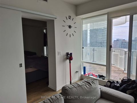 Photo 16 at 3205 - 1 Bloor Street E, Yonge Corridor, Toronto
