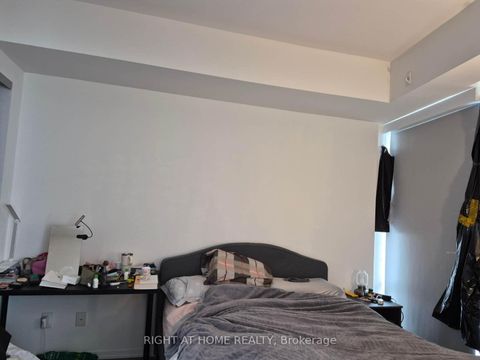 Photo 17 at 3205 - 1 Bloor Street E, Yonge Corridor, Toronto