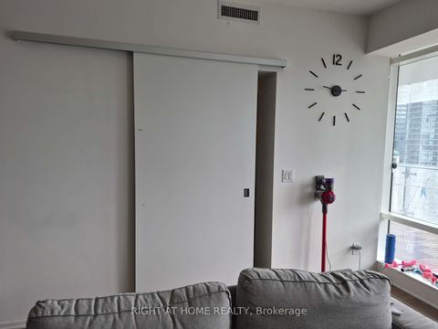 Photo 19 at 3205 - 1 Bloor Street E, Yonge Corridor, Toronto