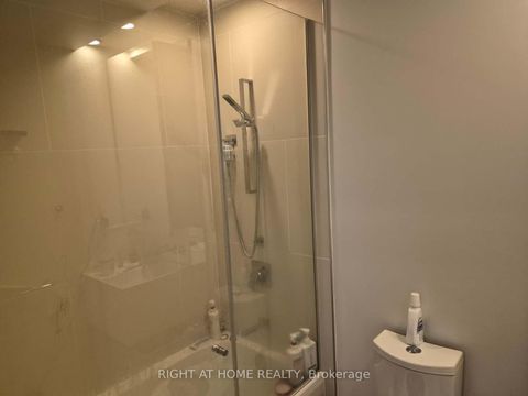 Photo 24 at 3205 - 1 Bloor Street E, Yonge Corridor, Toronto