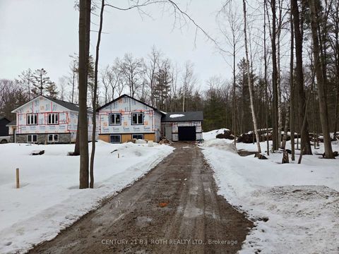 Photo 2 at 3183 Cove Avenue, Rural Innisfil, Innisfil