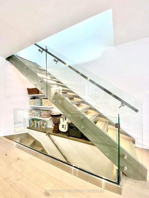 Photo 6 at 16 Woodlee Road, Danforth, Toronto