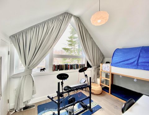 Photo 10 at 16 Woodlee Road, Danforth, Toronto