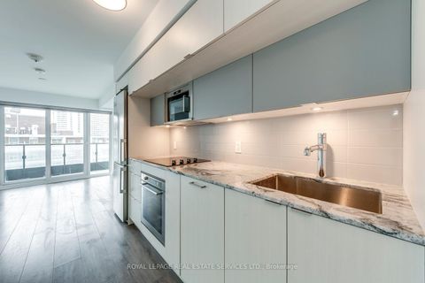 Photo 7 at 1320 - 585 Bloor Street E, North St. James Town, Toronto