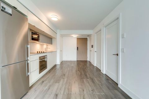 Photo 10 at 1320 - 585 Bloor Street E, North St. James Town, Toronto