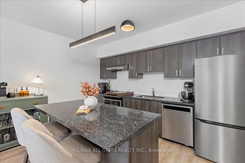 Photo 7 at 407 - 15 Kneeshaw Drive, Rural Barrie Southeast, Barrie